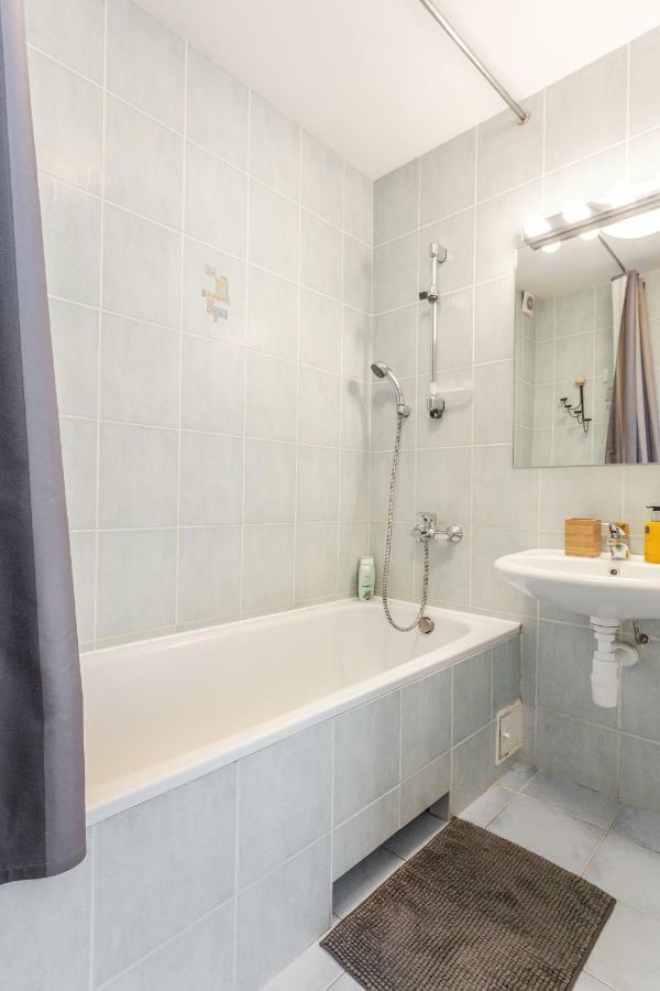 #Stayhere - Spacious & Bright 1Bdr Apartment Shopping District VNO Esterno foto